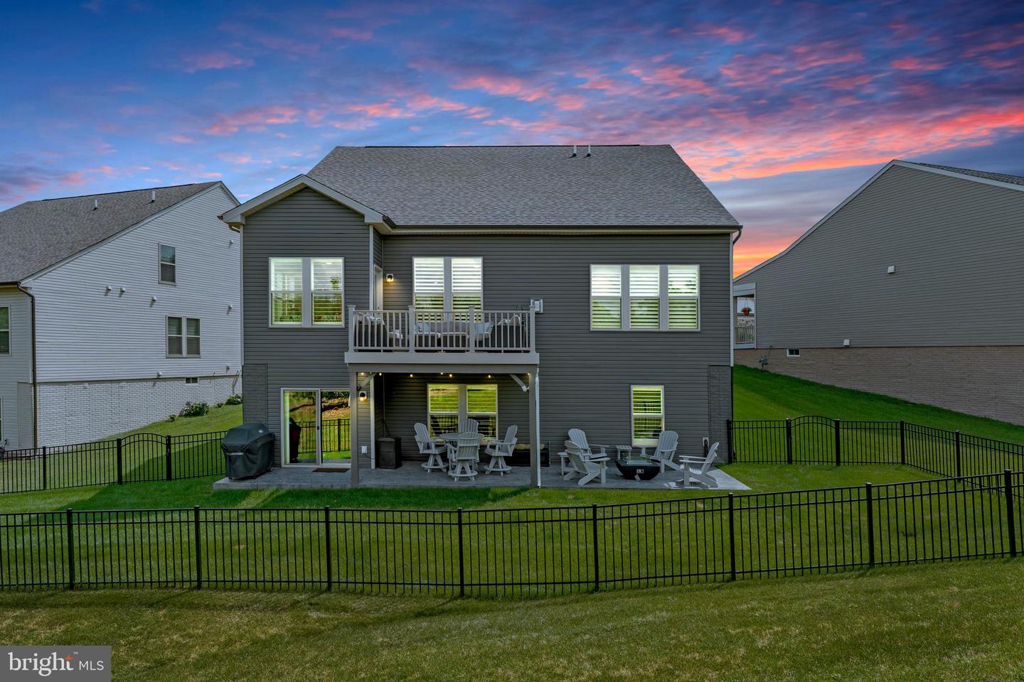 15788 GARDENIA RIDGE WAY, HAYMARKET, Virginia 20169, 4 Bedrooms Bedrooms, ,4 BathroomsBathrooms,Residential,For sale,15788 GARDENIA RIDGE WAY,VAPW2101410 MLS # VAPW2101410