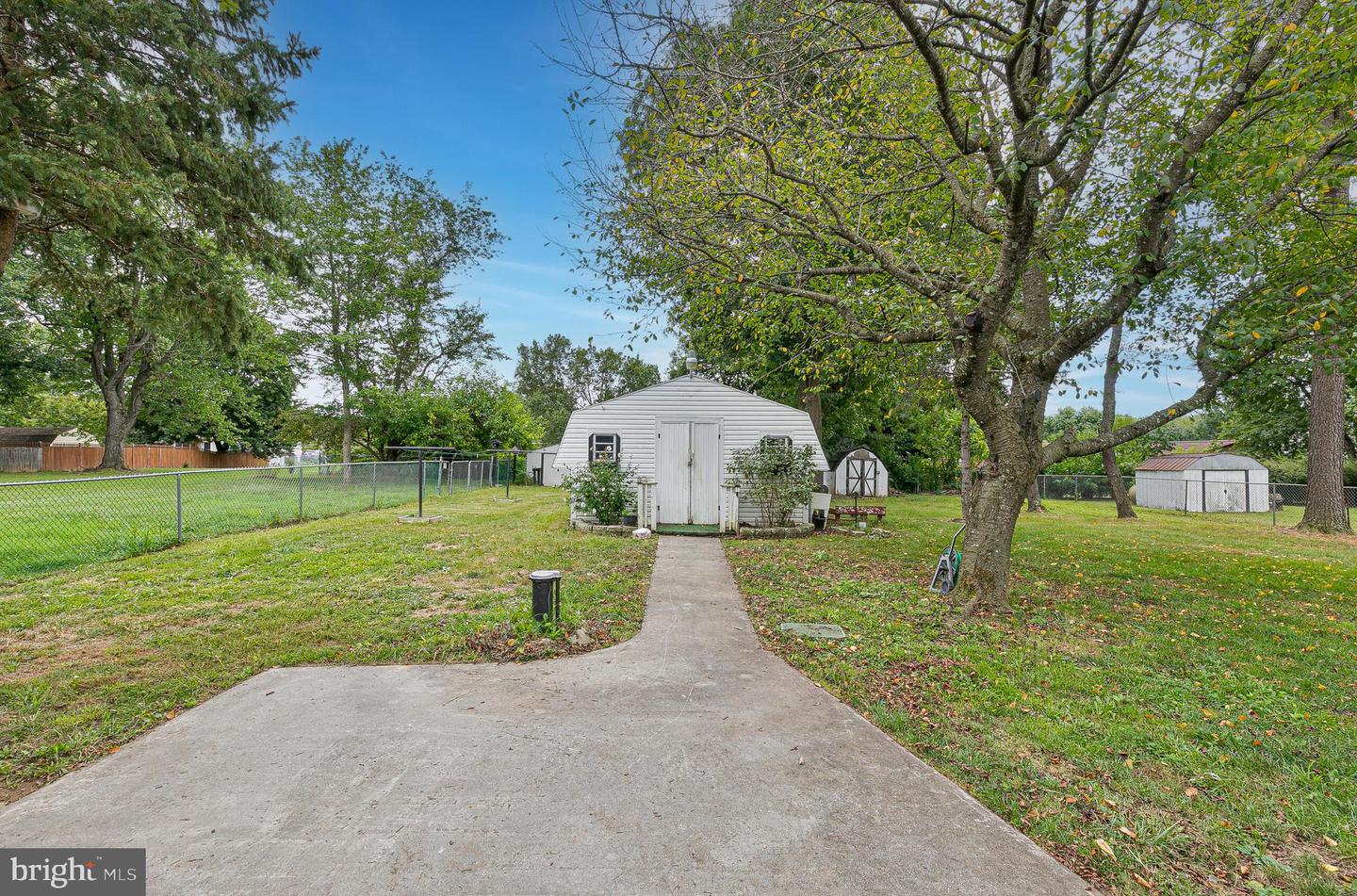 238 HACKBERRY DR, STEPHENS CITY, Virginia 22655, 3 Bedrooms Bedrooms, 5 Rooms Rooms,2 BathroomsBathrooms,Residential,For sale,238 HACKBERRY DR,VAFV2036072 MLS # VAFV2036072