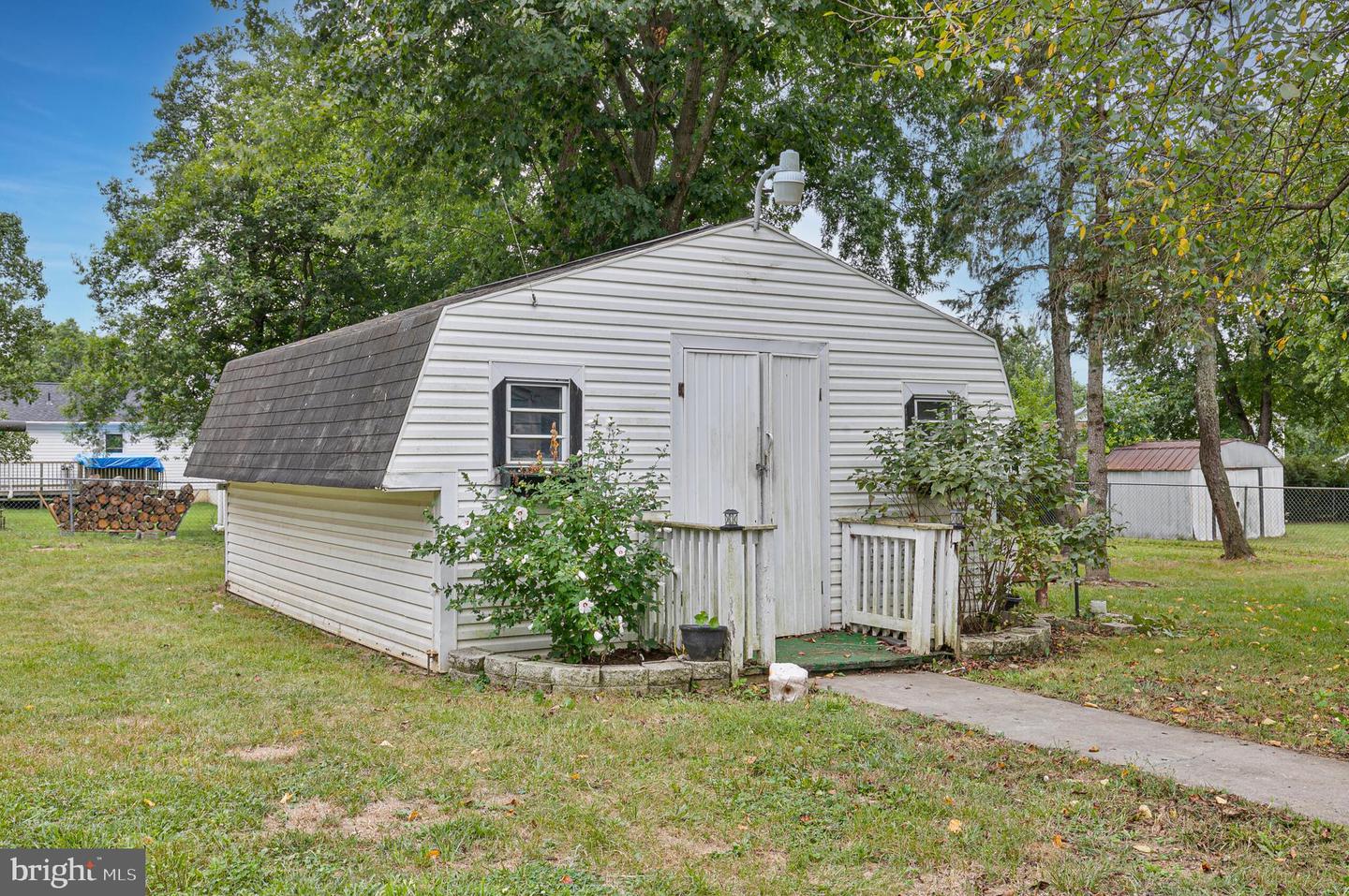 238 HACKBERRY DR, STEPHENS CITY, Virginia 22655, 3 Bedrooms Bedrooms, 5 Rooms Rooms,2 BathroomsBathrooms,Residential,For sale,238 HACKBERRY DR,VAFV2036072 MLS # VAFV2036072