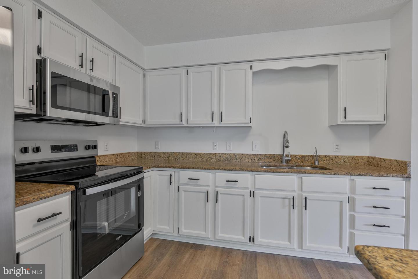 238 HACKBERRY DR, STEPHENS CITY, Virginia 22655, 3 Bedrooms Bedrooms, 5 Rooms Rooms,2 BathroomsBathrooms,Residential,For sale,238 HACKBERRY DR,VAFV2036072 MLS # VAFV2036072