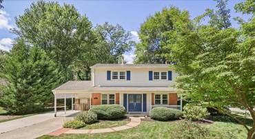 6632 REYNARD DR, SPRINGFIELD, Virginia 22152, 4 Bedrooms Bedrooms, ,2 BathroomsBathrooms,Residential,For sale,6632 REYNARD DR,VAFX2261388 MLS # VAFX2261388