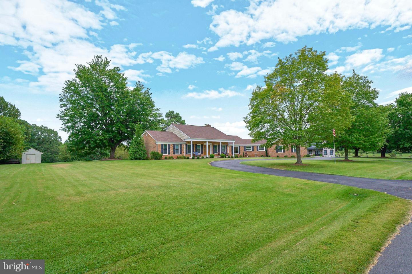 4607 ANGUS DR, GAINESVILLE, Virginia 20155, 4 Bedrooms Bedrooms, ,3 BathroomsBathrooms,Residential,For sale,4607 ANGUS DR,VAPW2101564 MLS # VAPW2101564