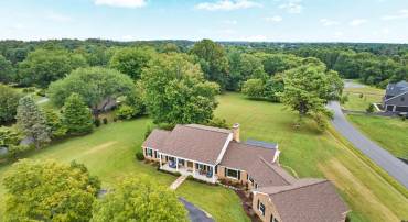 4607 ANGUS DR, GAINESVILLE, Virginia 20155, 4 Bedrooms Bedrooms, ,3 BathroomsBathrooms,Residential,For sale,4607 ANGUS DR,VAPW2101564 MLS # VAPW2101564