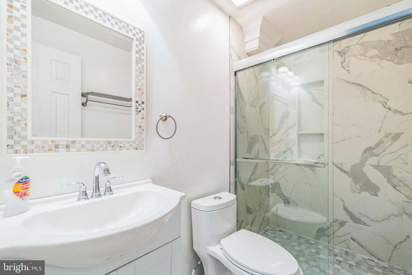 605 CEDAR CT, WOODSTOCK, Virginia 22664, 3 Bedrooms Bedrooms, 6 Rooms Rooms,2 BathroomsBathrooms,Residential,For sale,605 CEDAR CT,VASH2012248 MLS # VASH2012248
