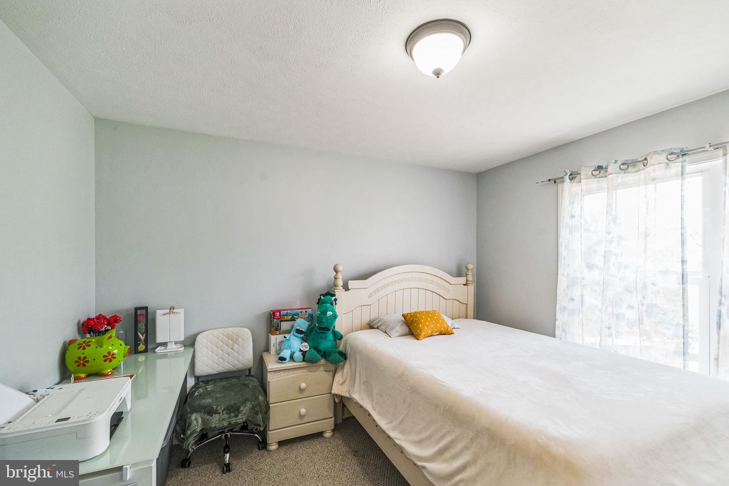 605 CEDAR CT, WOODSTOCK, Virginia 22664, 3 Bedrooms Bedrooms, 6 Rooms Rooms,2 BathroomsBathrooms,Residential,For sale,605 CEDAR CT,VASH2012248 MLS # VASH2012248