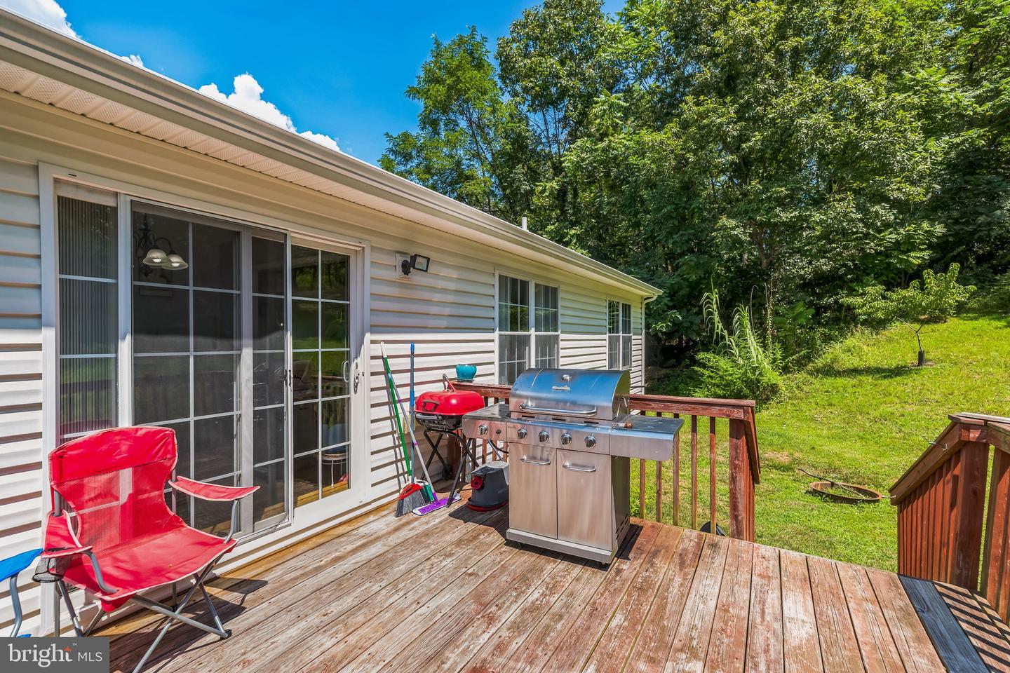 605 CEDAR CT, WOODSTOCK, Virginia 22664, 3 Bedrooms Bedrooms, 6 Rooms Rooms,2 BathroomsBathrooms,Residential,For sale,605 CEDAR CT,VASH2012248 MLS # VASH2012248