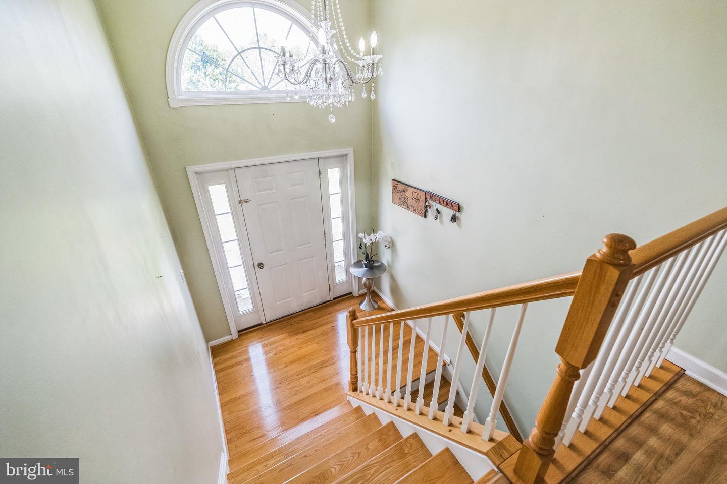 605 CEDAR CT, WOODSTOCK, Virginia 22664, 3 Bedrooms Bedrooms, 6 Rooms Rooms,2 BathroomsBathrooms,Residential,For sale,605 CEDAR CT,VASH2012248 MLS # VASH2012248