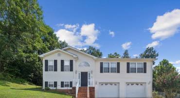605 CEDAR CT, WOODSTOCK, Virginia 22664, 3 Bedrooms Bedrooms, 6 Rooms Rooms,2 BathroomsBathrooms,Residential,For sale,605 CEDAR CT,VASH2012248 MLS # VASH2012248