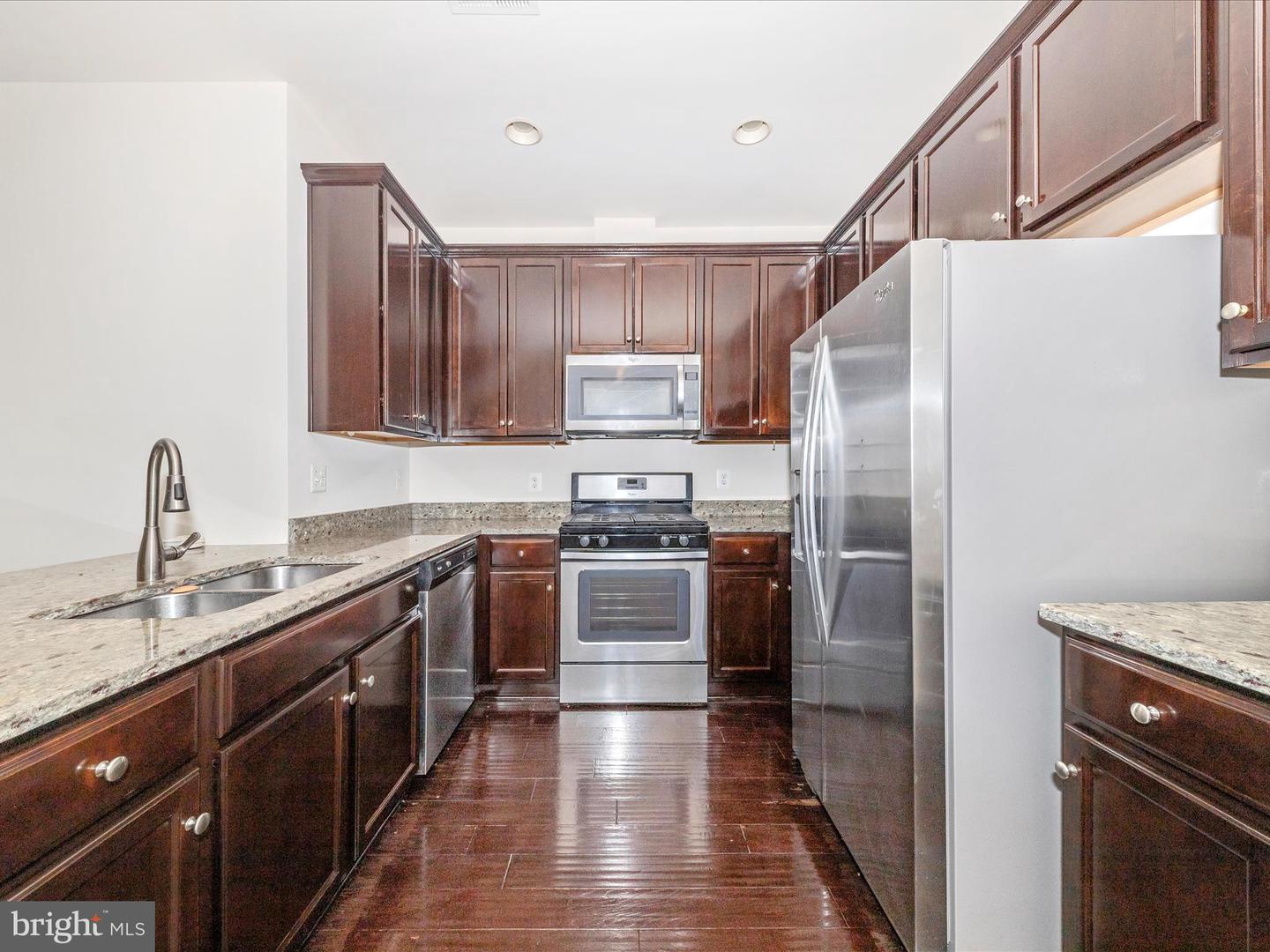 44033 ETNA TER, CHANTILLY, Virginia 20152, 3 Bedrooms Bedrooms, ,2 BathroomsBathrooms,Residential,For sale,44033 ETNA TER,VALO2104762 MLS # VALO2104762