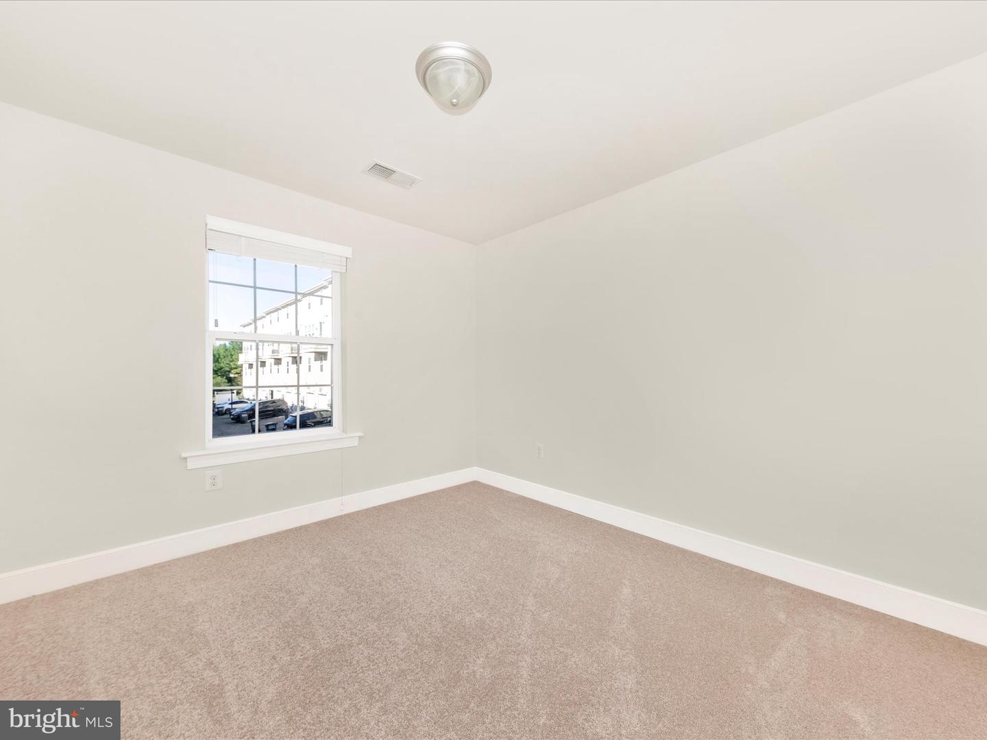 44033 ETNA TER, CHANTILLY, Virginia 20152, 3 Bedrooms Bedrooms, ,2 BathroomsBathrooms,Residential,For sale,44033 ETNA TER,VALO2104762 MLS # VALO2104762