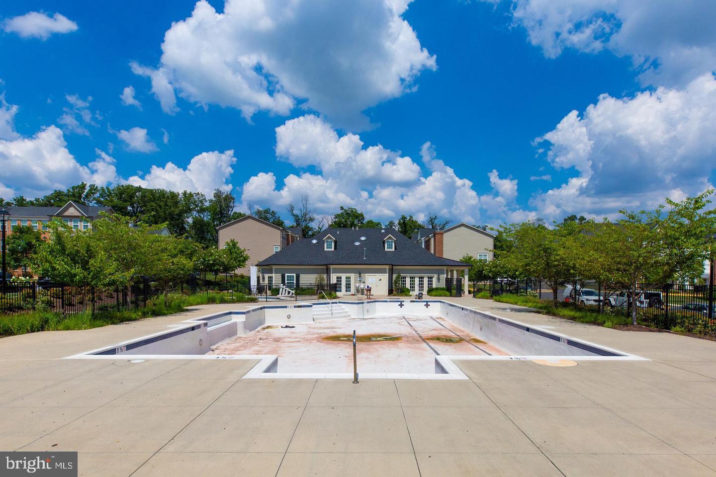 44033 ETNA TER, CHANTILLY, Virginia 20152, 3 Bedrooms Bedrooms, ,2 BathroomsBathrooms,Residential,For sale,44033 ETNA TER,VALO2104762 MLS # VALO2104762