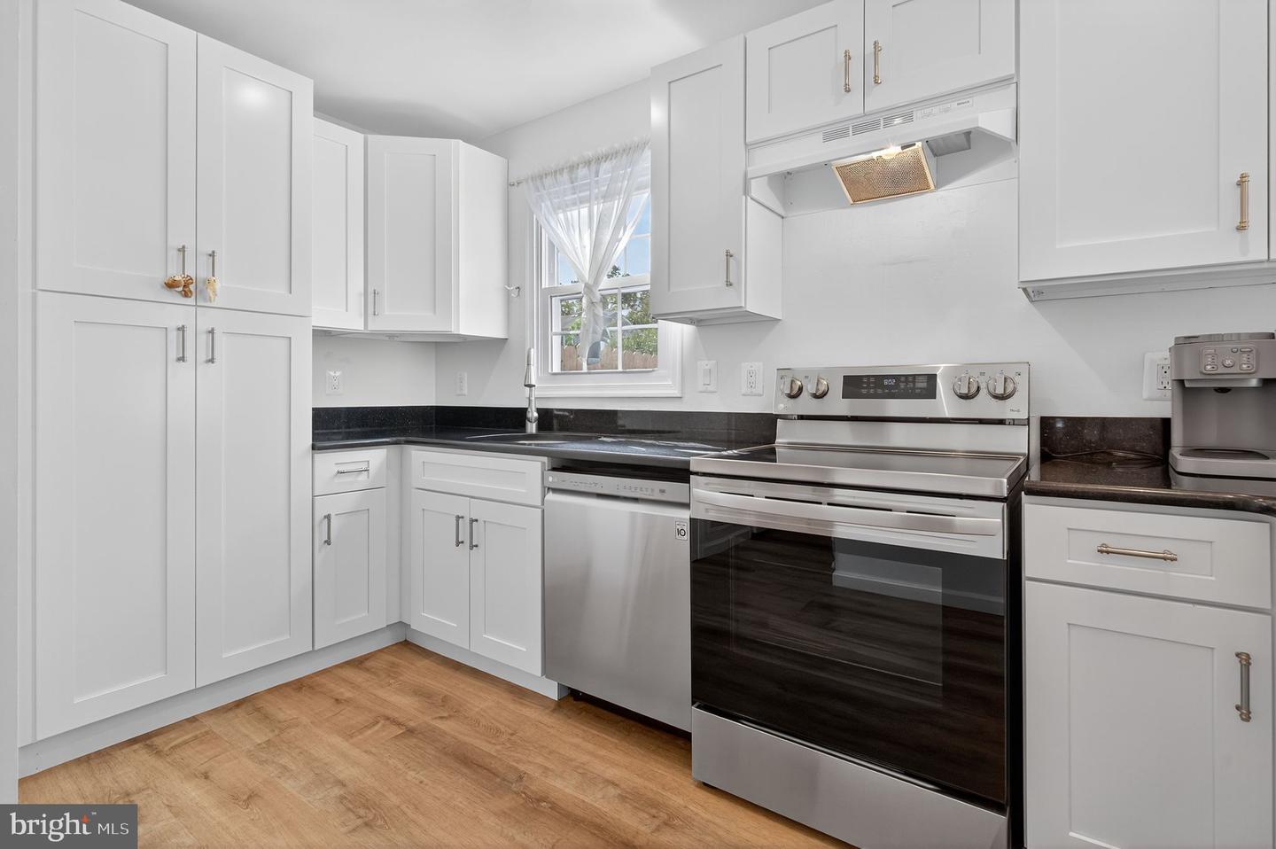 12306 WOODLAWN CT, WOODBRIDGE, Virginia 22192, 3 Bedrooms Bedrooms, ,1 BathroomBathrooms,Residential,For sale,12306 WOODLAWN CT,VAPW2101808 MLS # VAPW2101808 12306 WOODLAWN CT, WOODBRIDGE, Virginia 22192, 3 Bedrooms Bedrooms, ,1 BathroomBathrooms,Residential,For sale,12306 WOODLAWN CT,VAPW2101808 MLS # VAPW2101808