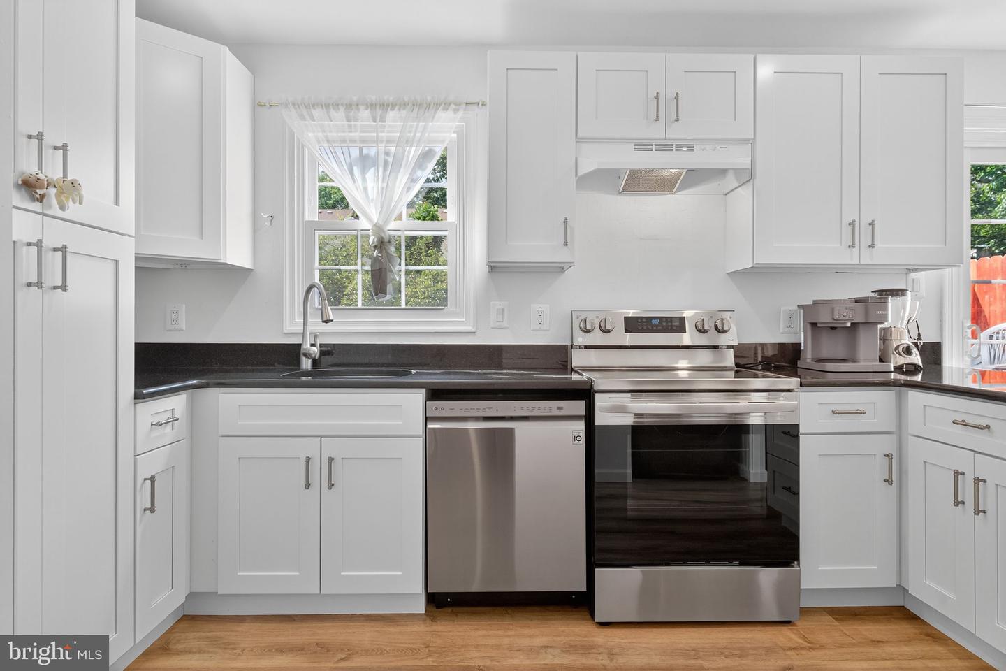 12306 WOODLAWN CT, WOODBRIDGE, Virginia 22192, 3 Bedrooms Bedrooms, ,1 BathroomBathrooms,Residential,For sale,12306 WOODLAWN CT,VAPW2101808 MLS # VAPW2101808 12306 WOODLAWN CT, WOODBRIDGE, Virginia 22192, 3 Bedrooms Bedrooms, ,1 BathroomBathrooms,Residential,For sale,12306 WOODLAWN CT,VAPW2101808 MLS # VAPW2101808