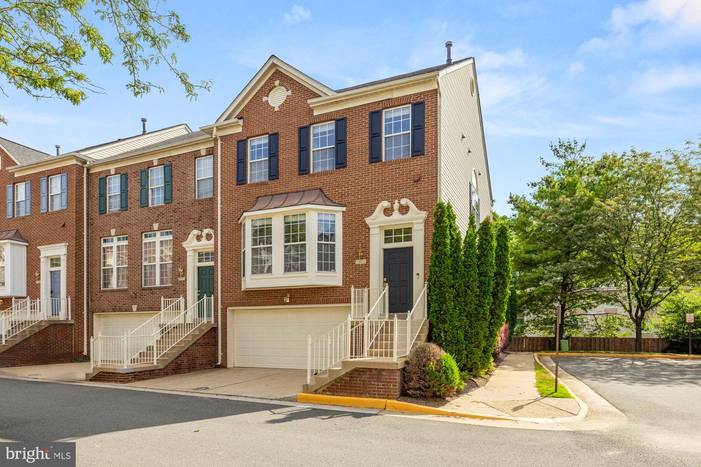 2753 MANHATTAN PL, VIENNA, Virginia 22180, 3 Bedrooms Bedrooms, ,3 BathroomsBathrooms,Residential,For sale,2753 MANHATTAN PL,VAFX2262356 MLS # VAFX2262356