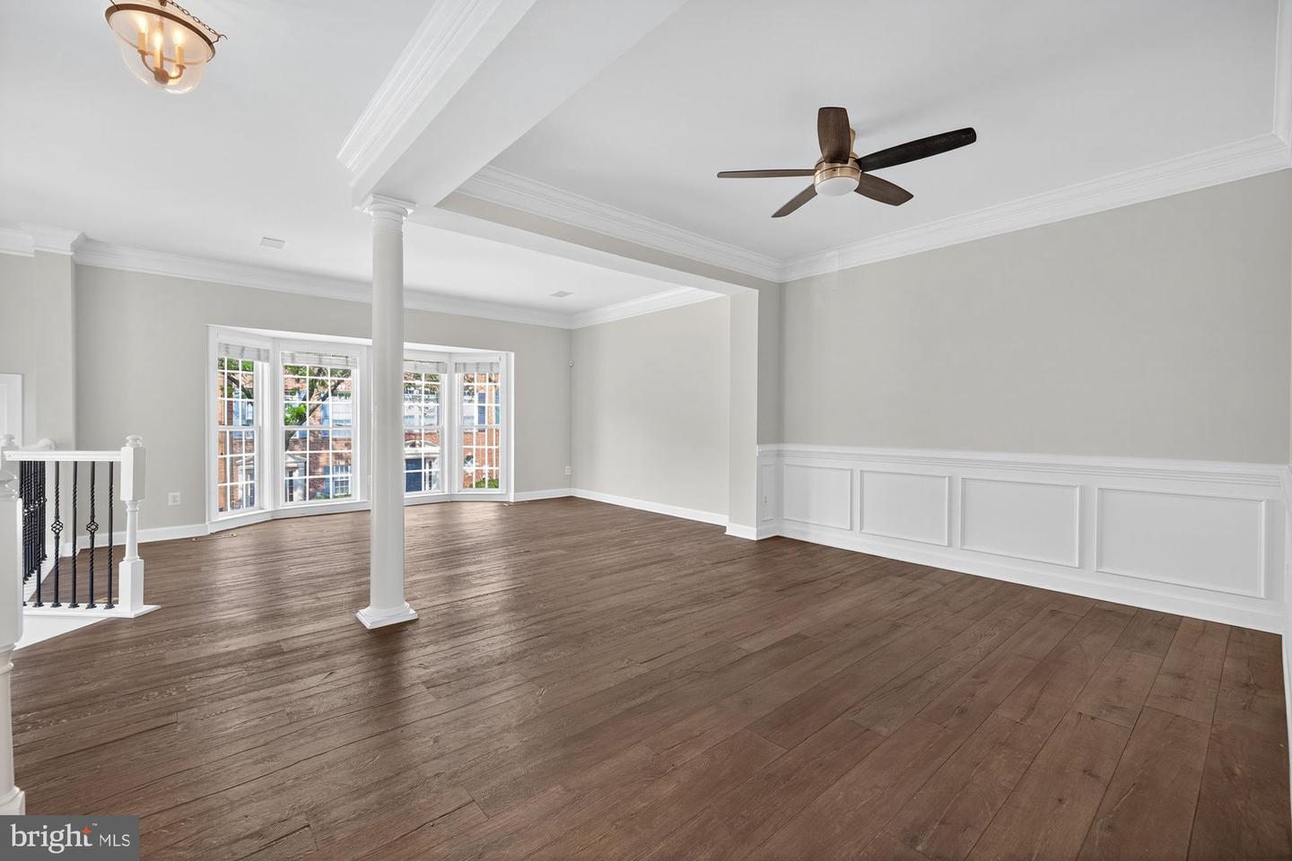 2753 MANHATTAN PL, VIENNA, Virginia 22180, 3 Bedrooms Bedrooms, ,3 BathroomsBathrooms,Residential,For sale,2753 MANHATTAN PL,VAFX2262356 MLS # VAFX2262356
