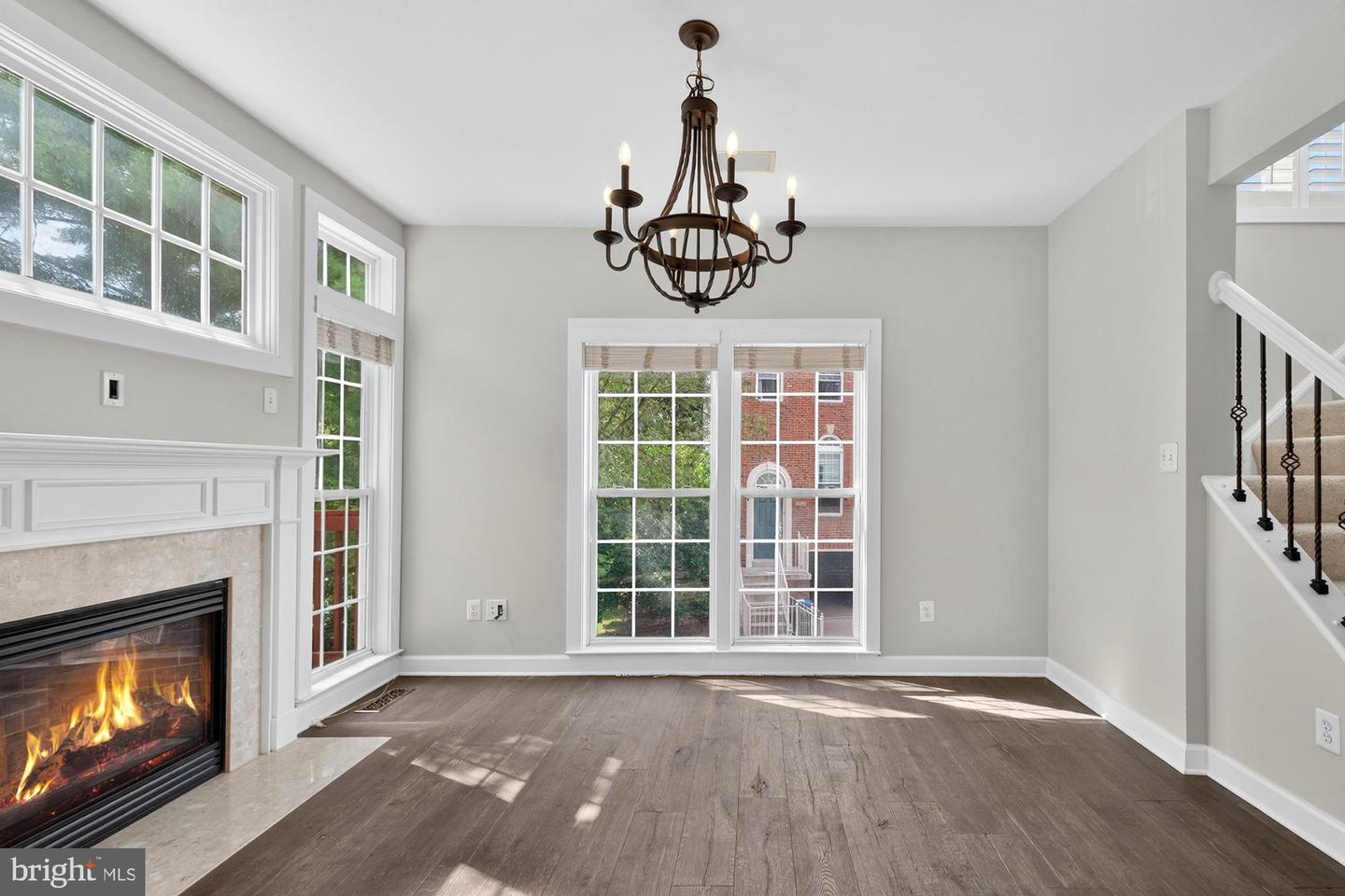 2753 MANHATTAN PL, VIENNA, Virginia 22180, 3 Bedrooms Bedrooms, ,3 BathroomsBathrooms,Residential,For sale,2753 MANHATTAN PL,VAFX2262356 MLS # VAFX2262356