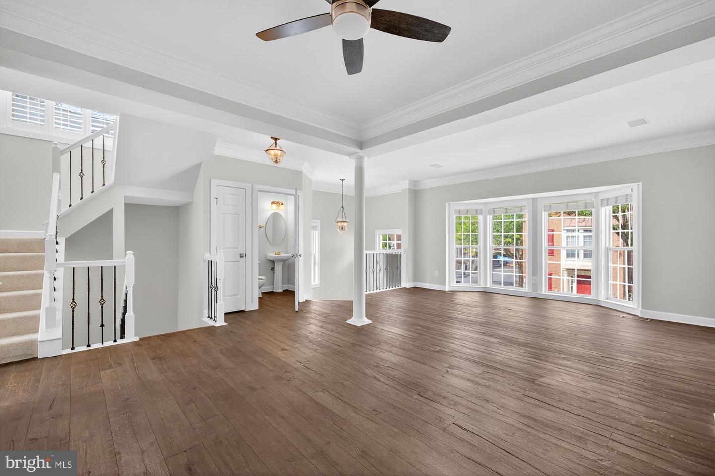 2753 MANHATTAN PL, VIENNA, Virginia 22180, 3 Bedrooms Bedrooms, ,3 BathroomsBathrooms,Residential,For sale,2753 MANHATTAN PL,VAFX2262356 MLS # VAFX2262356
