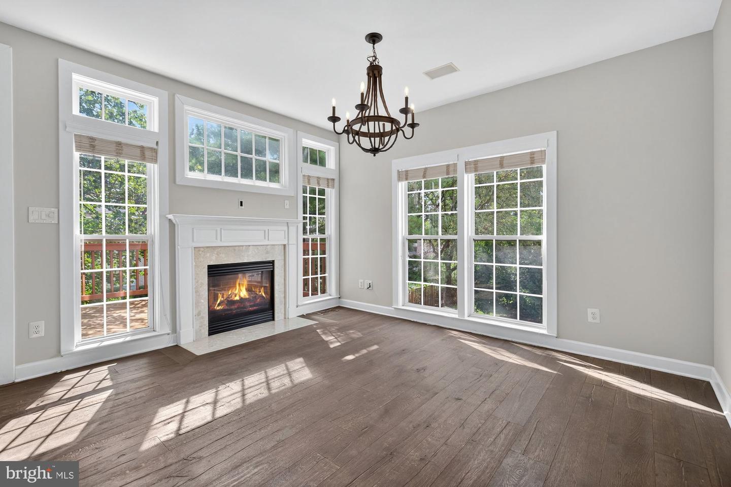 2753 MANHATTAN PL, VIENNA, Virginia 22180, 3 Bedrooms Bedrooms, ,3 BathroomsBathrooms,Residential,For sale,2753 MANHATTAN PL,VAFX2262356 MLS # VAFX2262356