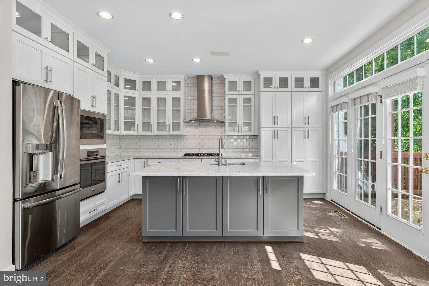 2753 MANHATTAN PL, VIENNA, Virginia 22180, 3 Bedrooms Bedrooms, ,3 BathroomsBathrooms,Residential,For sale,2753 MANHATTAN PL,VAFX2262356 MLS # VAFX2262356