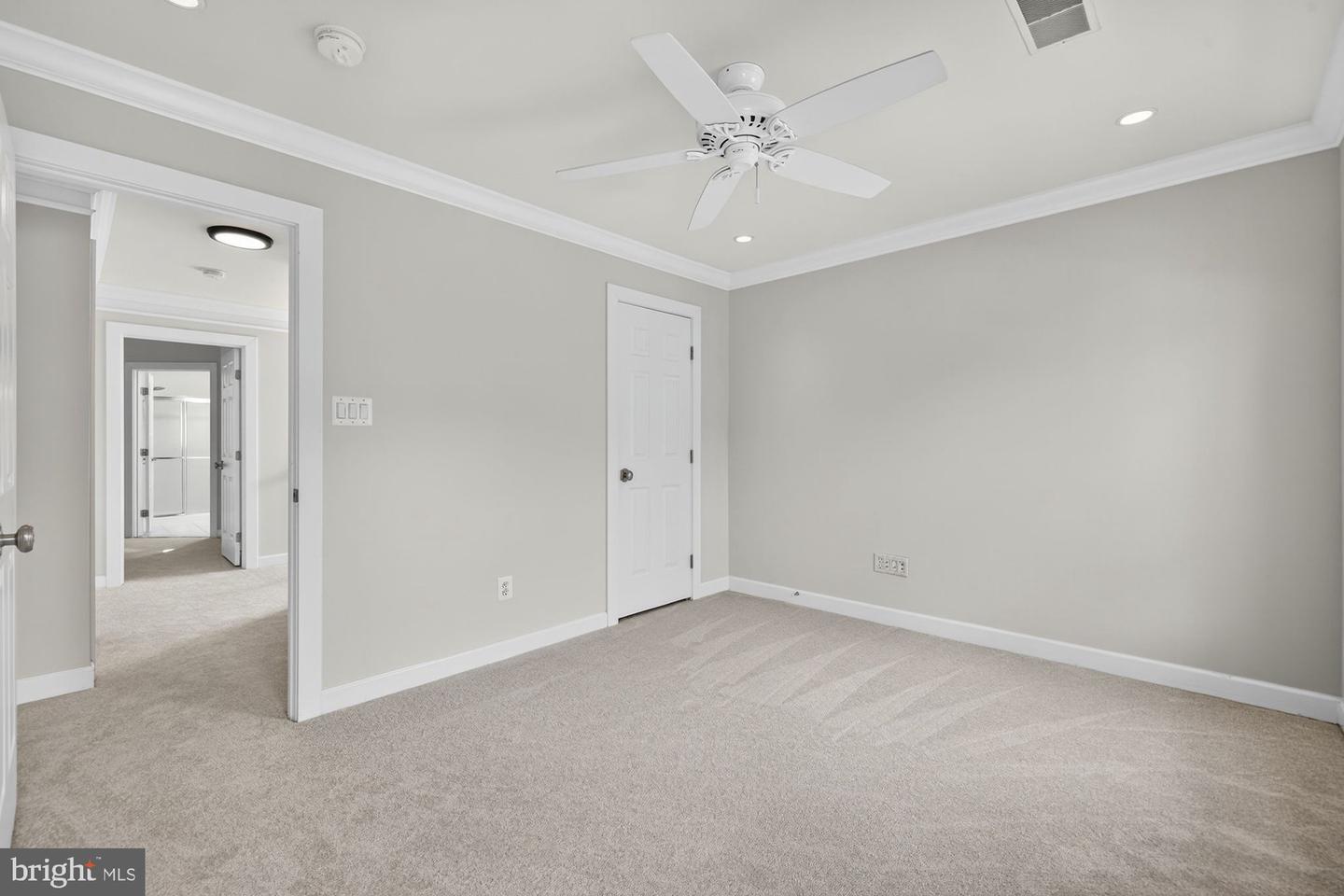 2753 MANHATTAN PL, VIENNA, Virginia 22180, 3 Bedrooms Bedrooms, ,3 BathroomsBathrooms,Residential,For sale,2753 MANHATTAN PL,VAFX2262356 MLS # VAFX2262356