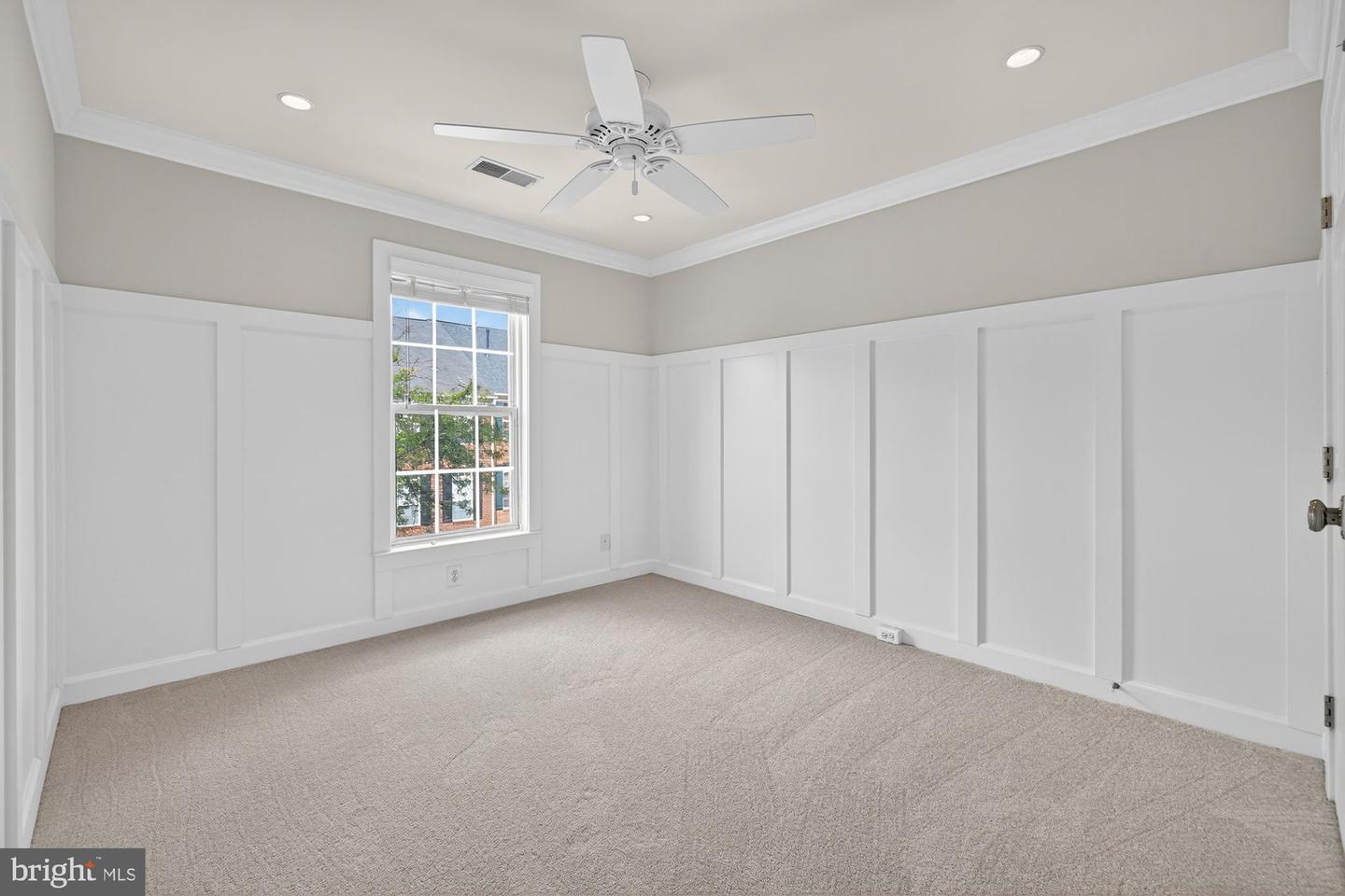 2753 MANHATTAN PL, VIENNA, Virginia 22180, 3 Bedrooms Bedrooms, ,3 BathroomsBathrooms,Residential,For sale,2753 MANHATTAN PL,VAFX2262356 MLS # VAFX2262356