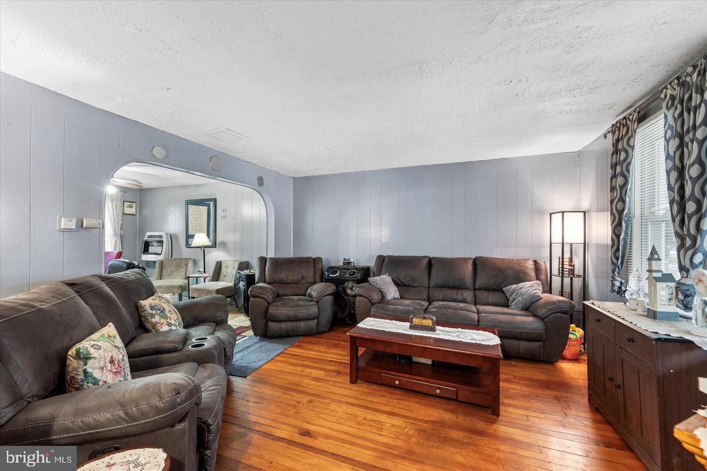 376 CHARLES ST, WINCHESTER, Virginia 22601, 3 Bedrooms Bedrooms, ,1 BathroomBathrooms,Residential,For sale,376 CHARLES ST,VAWI2008924 MLS # VAWI2008924