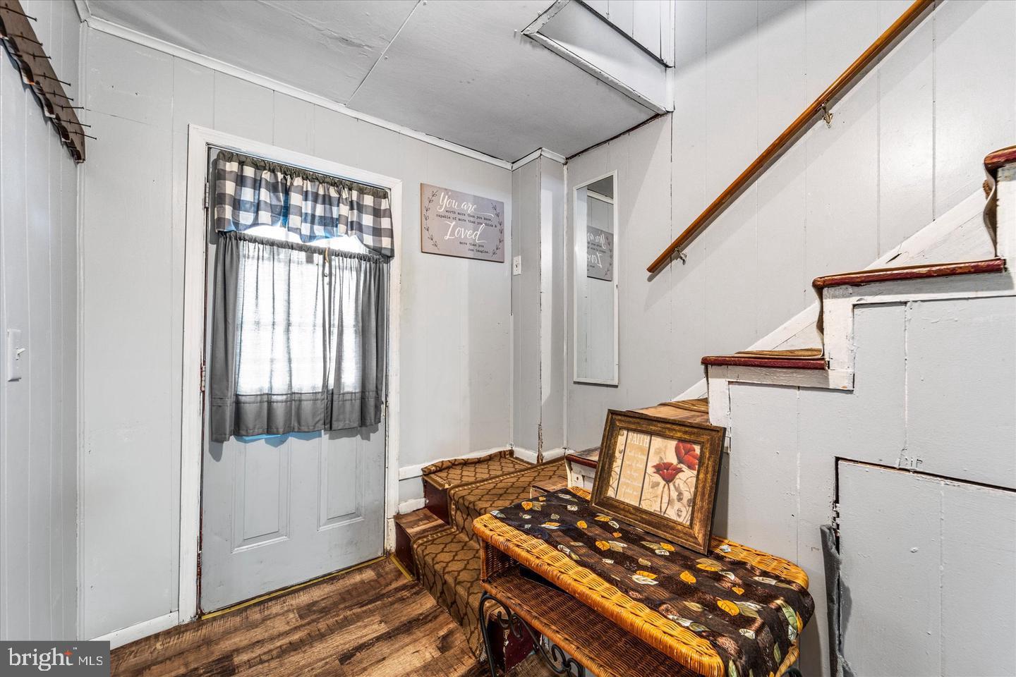 376 CHARLES ST, WINCHESTER, Virginia 22601, 3 Bedrooms Bedrooms, ,1 BathroomBathrooms,Residential,For sale,376 CHARLES ST,VAWI2008924 MLS # VAWI2008924