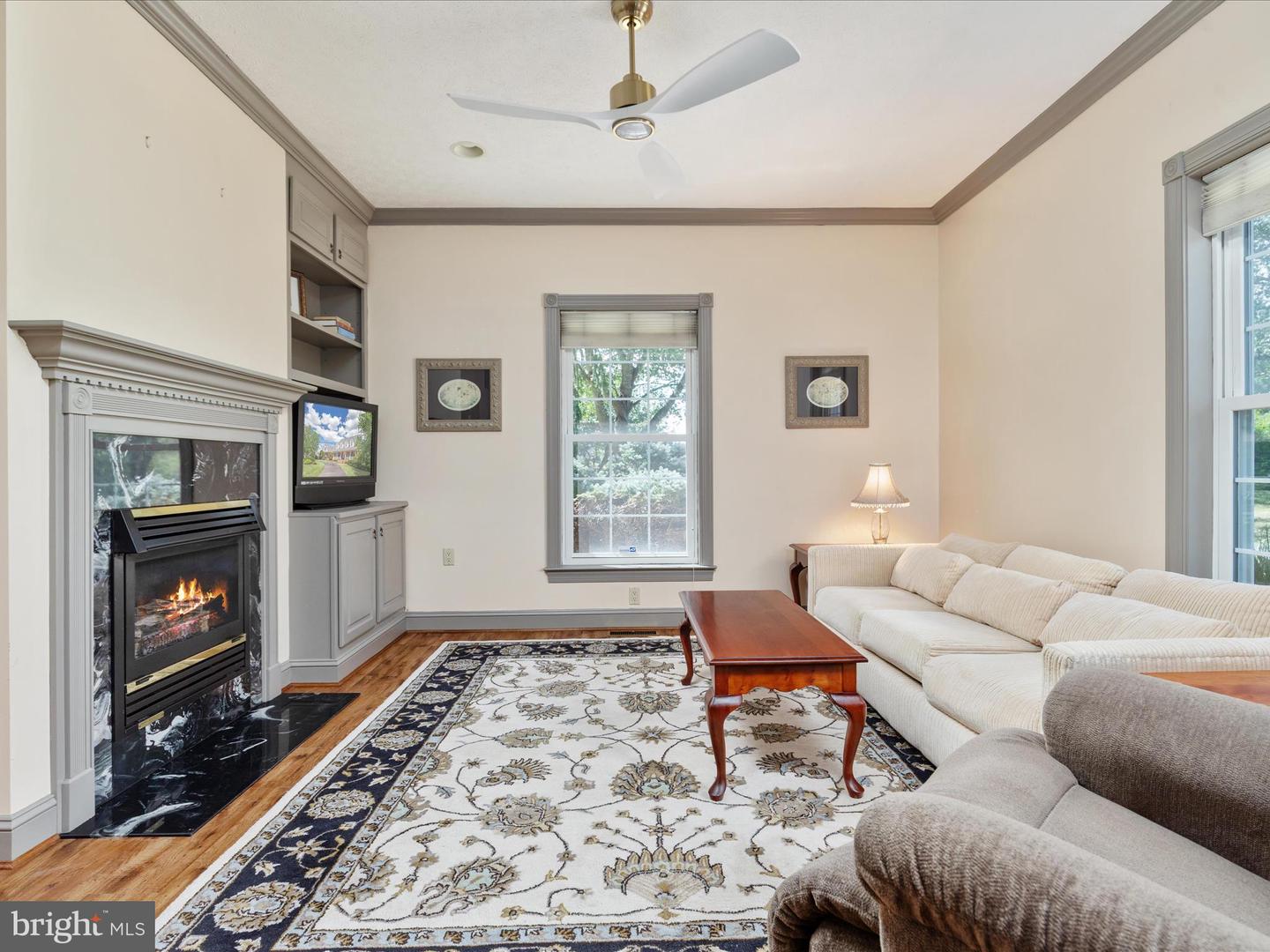 256 CLIFFSIDE DR, EDINBURG, Virginia 22824, 5 Bedrooms Bedrooms, 11 Rooms Rooms,5 BathroomsBathrooms,Residential,For sale,256 CLIFFSIDE DR,VASH2012292 MLS # VASH2012292