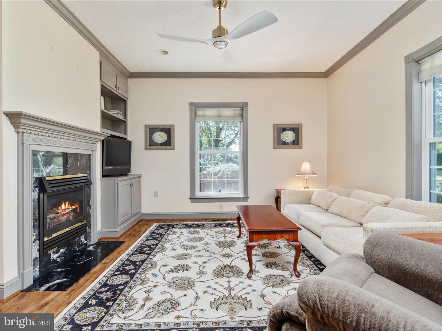 256 CLIFFSIDE DR, EDINBURG, Virginia 22824, 5 Bedrooms Bedrooms, 11 Rooms Rooms,5 BathroomsBathrooms,Residential,For sale,256 CLIFFSIDE DR,VASH2012292 MLS # VASH2012292