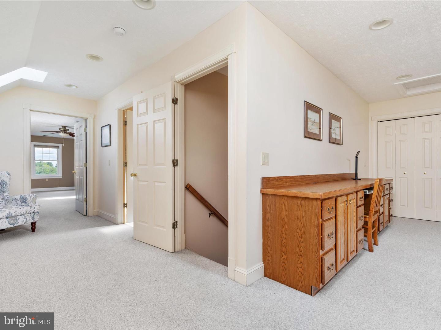 256 CLIFFSIDE DR, EDINBURG, Virginia 22824, 5 Bedrooms Bedrooms, 11 Rooms Rooms,5 BathroomsBathrooms,Residential,For sale,256 CLIFFSIDE DR,VASH2012292 MLS # VASH2012292