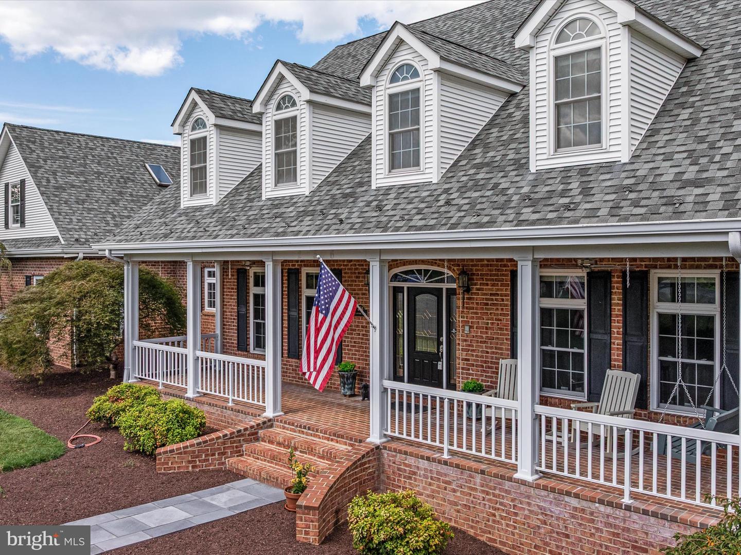 256 CLIFFSIDE DR, EDINBURG, Virginia 22824, 5 Bedrooms Bedrooms, 11 Rooms Rooms,5 BathroomsBathrooms,Residential,For sale,256 CLIFFSIDE DR,VASH2012292 MLS # VASH2012292