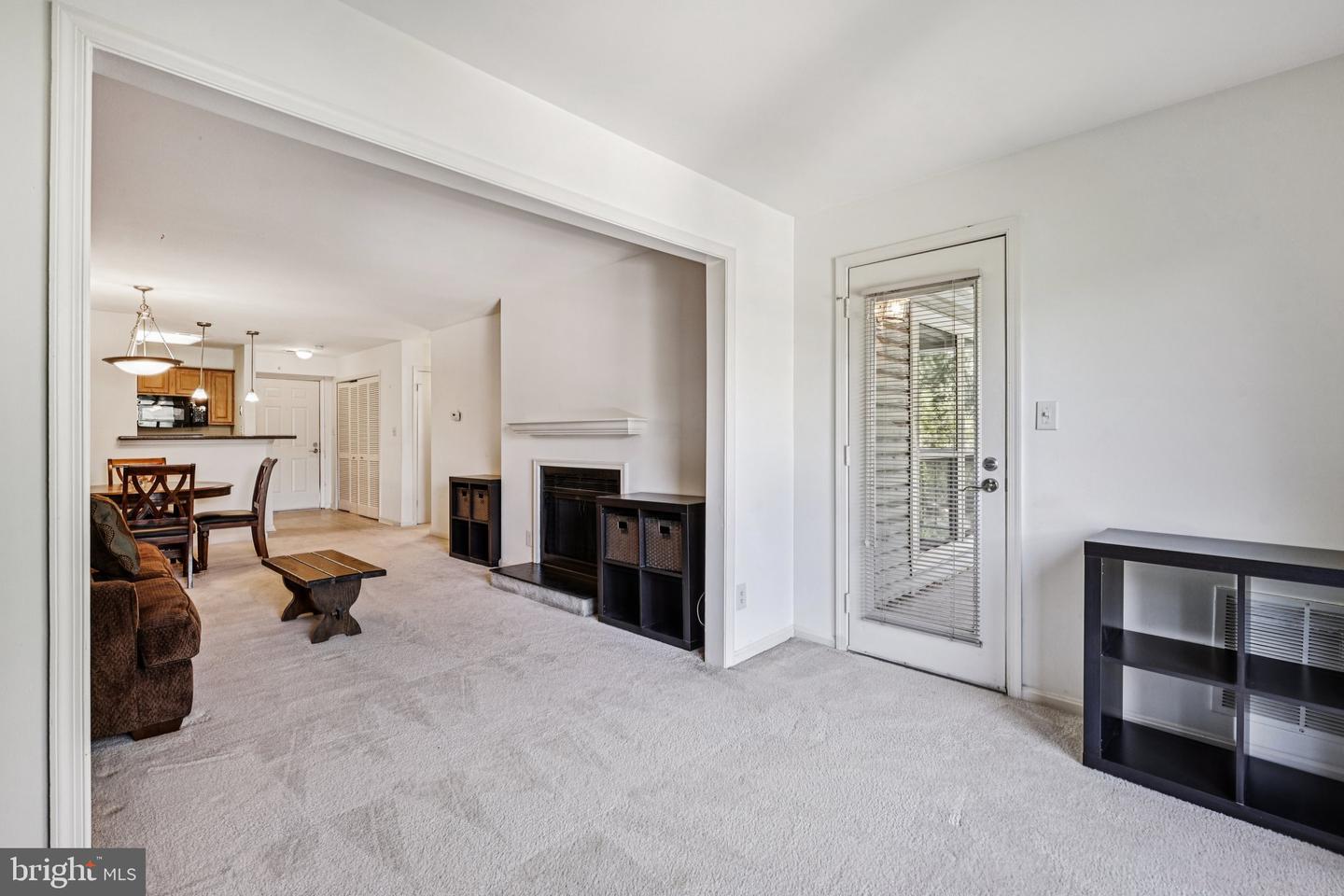 3176 SUMMIT SQUARE DR #4-E3, OAKTON, Virginia 22124, 1 Bedroom Bedrooms, ,1 BathroomBathrooms,Residential,For sale,3176 SUMMIT SQUARE DR #4-E3,VAFX2262784 MLS # VAFX2262784
