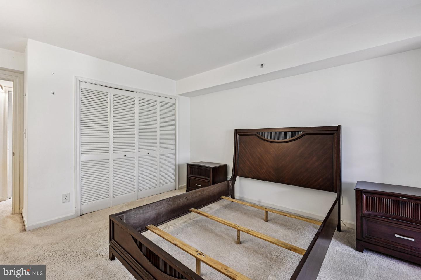 3176 SUMMIT SQUARE DR #4-E3, OAKTON, Virginia 22124, 1 Bedroom Bedrooms, ,1 BathroomBathrooms,Residential,For sale,3176 SUMMIT SQUARE DR #4-E3,VAFX2262784 MLS # VAFX2262784