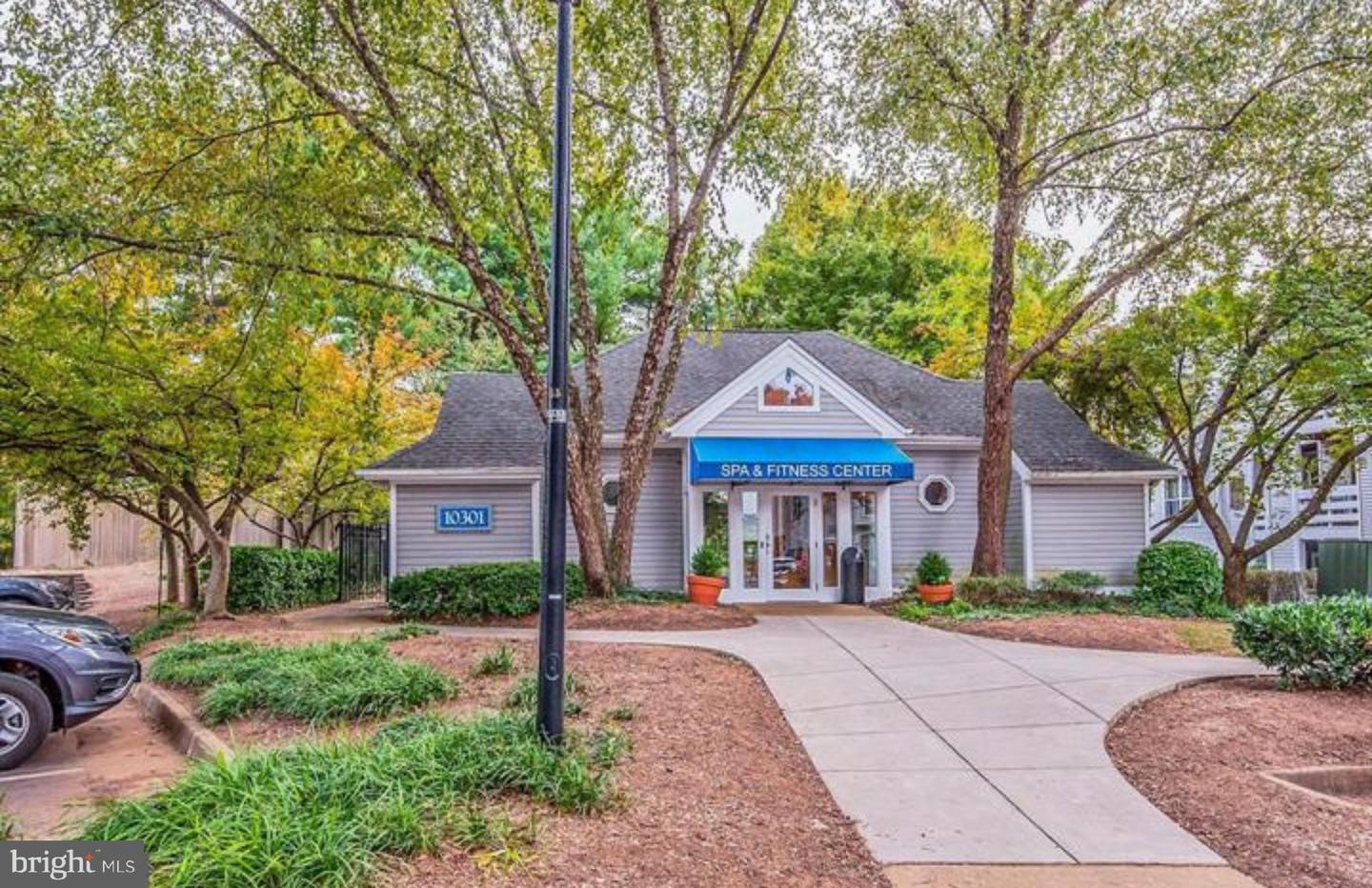 3176 SUMMIT SQUARE DR #4-E3, OAKTON, Virginia 22124, 1 Bedroom Bedrooms, ,1 BathroomBathrooms,Residential,For sale,3176 SUMMIT SQUARE DR #4-E3,VAFX2262784 MLS # VAFX2262784