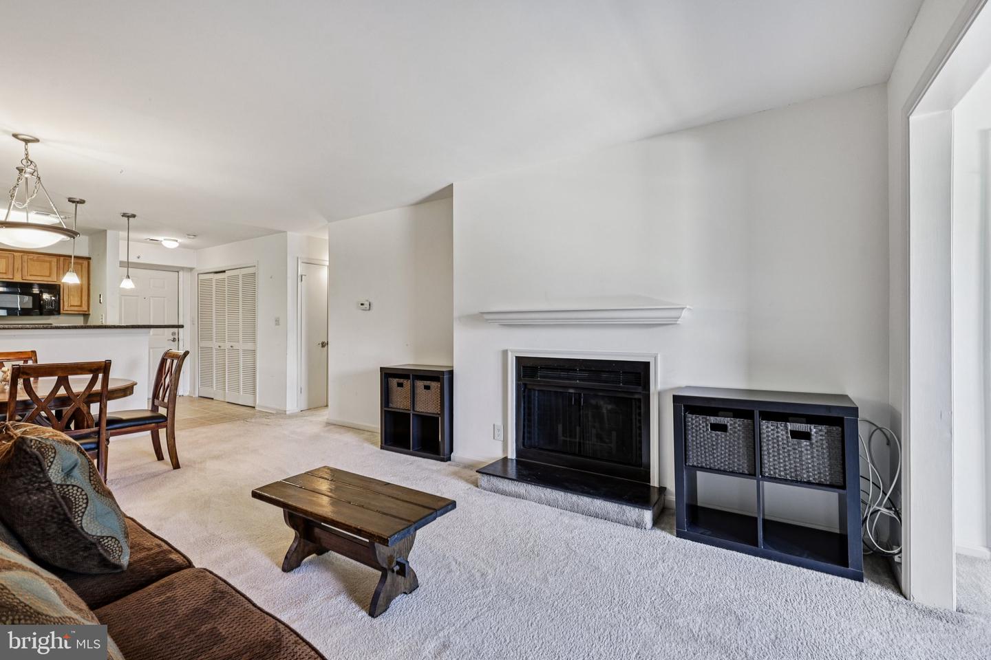 3176 SUMMIT SQUARE DR #4-E3, OAKTON, Virginia 22124, 1 Bedroom Bedrooms, ,1 BathroomBathrooms,Residential,For sale,3176 SUMMIT SQUARE DR #4-E3,VAFX2262784 MLS # VAFX2262784