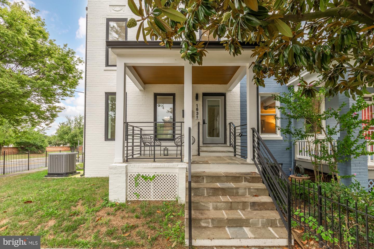 1631 G ST SE, WASHINGTON, District Of Columbia 20003, 5 Bedrooms Bedrooms, ,3 BathroomsBathrooms,Residential,For sale,1631 G ST SE,DCDC2216436 MLS # DCDC2216436