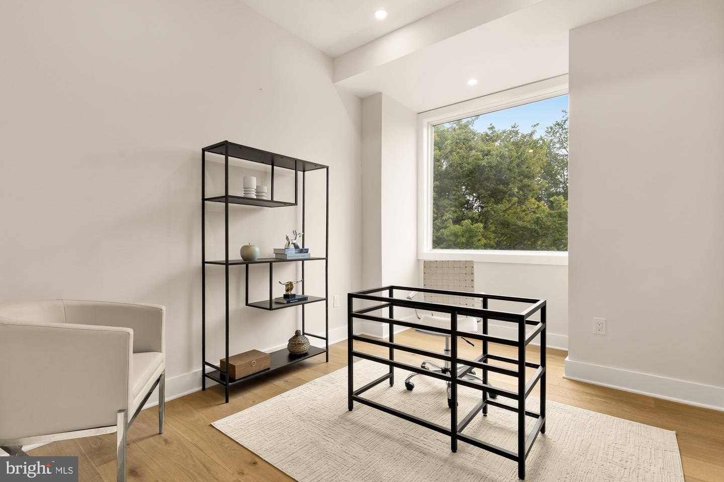1631 G ST SE, WASHINGTON, District Of Columbia 20003, 5 Bedrooms Bedrooms, ,3 BathroomsBathrooms,Residential,For sale,1631 G ST SE,DCDC2216436 MLS # DCDC2216436