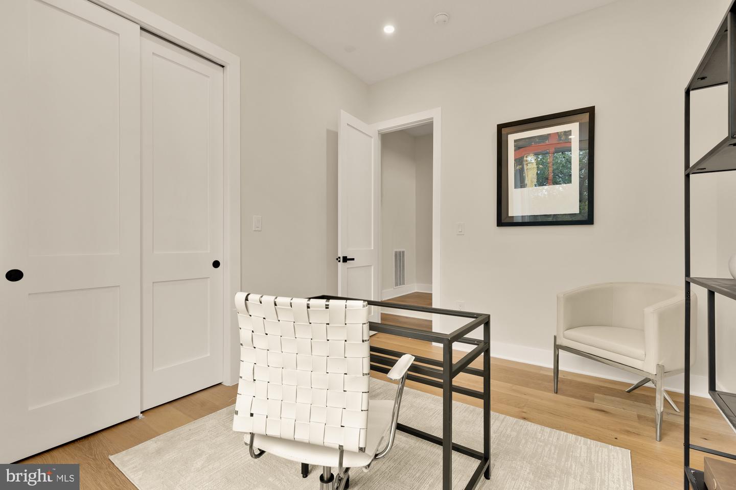 1631 G ST SE, WASHINGTON, District Of Columbia 20003, 5 Bedrooms Bedrooms, ,3 BathroomsBathrooms,Residential,For sale,1631 G ST SE,DCDC2216436 MLS # DCDC2216436