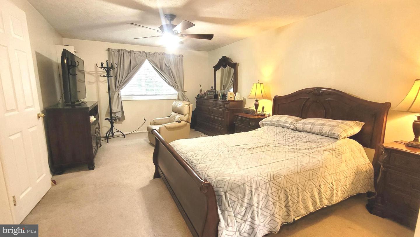 105 DEERWOOD CT, STERLING, Virginia 20164, 5 Bedrooms Bedrooms, ,3 BathroomsBathrooms,Residential,For sale,105 DEERWOOD CT,VALO2105296 MLS # VALO2105296