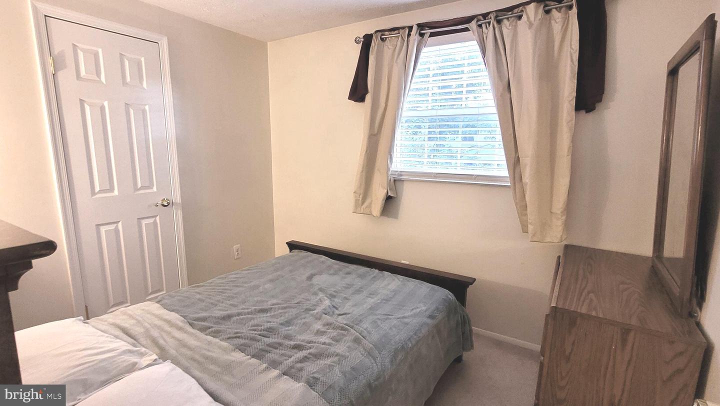 105 DEERWOOD CT, STERLING, Virginia 20164, 5 Bedrooms Bedrooms, ,3 BathroomsBathrooms,Residential,For sale,105 DEERWOOD CT,VALO2105296 MLS # VALO2105296