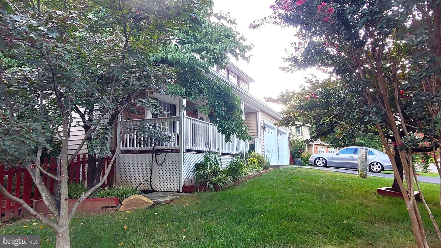 105 DEERWOOD CT, STERLING, Virginia 20164, 5 Bedrooms Bedrooms, ,3 BathroomsBathrooms,Residential,For sale,105 DEERWOOD CT,VALO2105296 MLS # VALO2105296