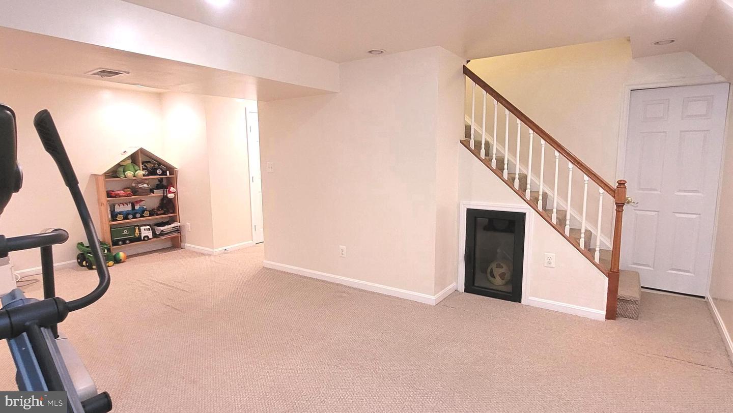105 DEERWOOD CT, STERLING, Virginia 20164, 5 Bedrooms Bedrooms, ,3 BathroomsBathrooms,Residential,For sale,105 DEERWOOD CT,VALO2105296 MLS # VALO2105296