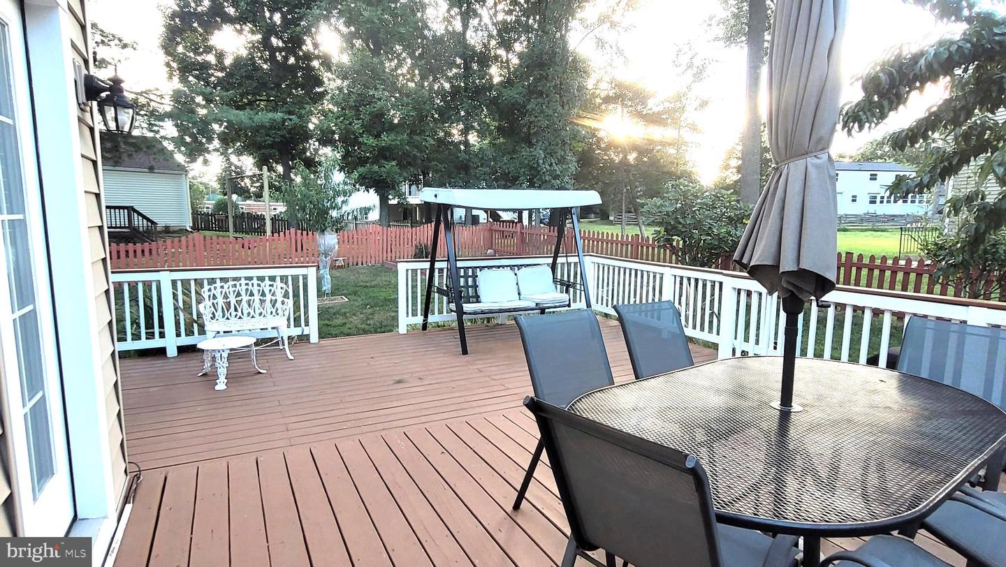 105 DEERWOOD CT, STERLING, Virginia 20164, 5 Bedrooms Bedrooms, ,3 BathroomsBathrooms,Residential,For sale,105 DEERWOOD CT,VALO2105296 MLS # VALO2105296