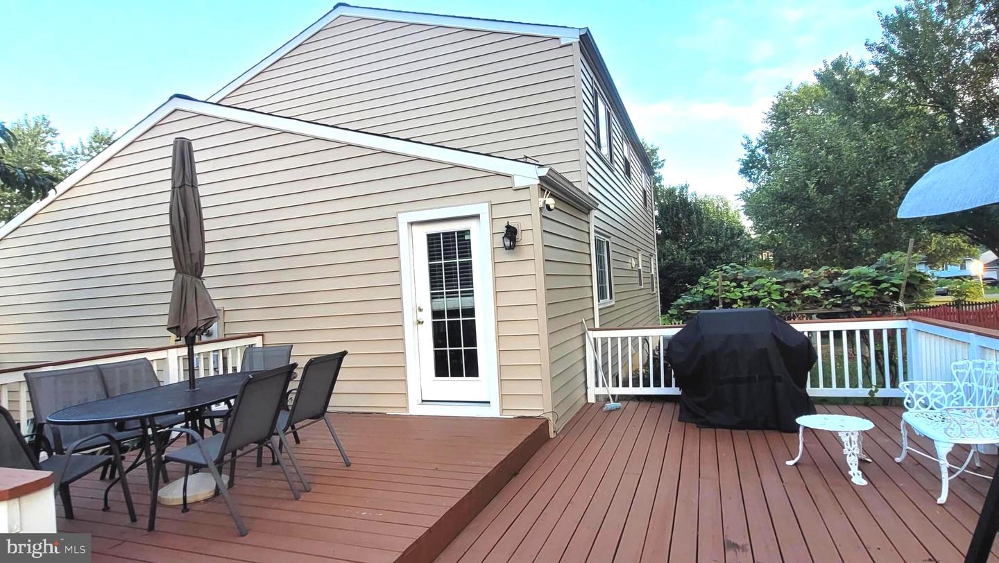105 DEERWOOD CT, STERLING, Virginia 20164, 5 Bedrooms Bedrooms, ,3 BathroomsBathrooms,Residential,For sale,105 DEERWOOD CT,VALO2105296 MLS # VALO2105296