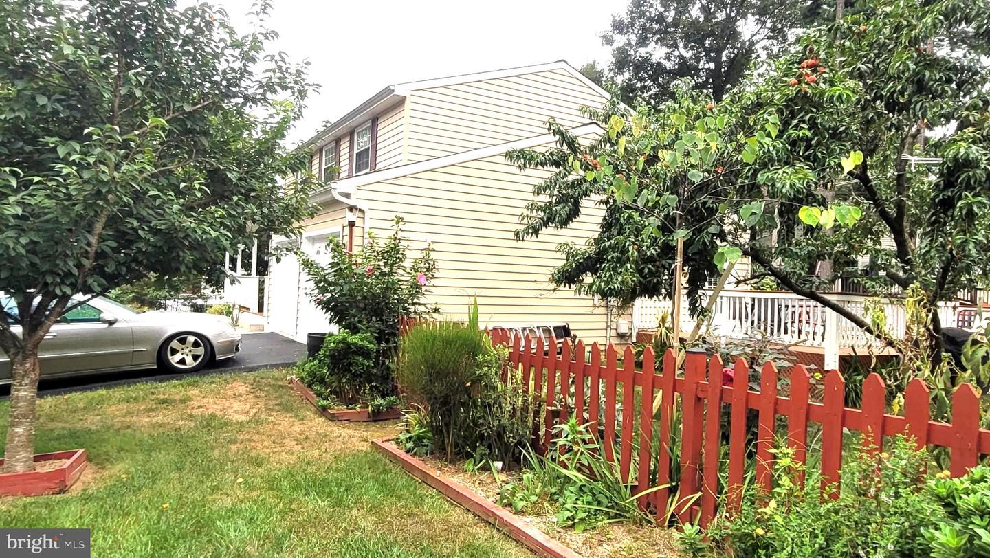 105 DEERWOOD CT, STERLING, Virginia 20164, 5 Bedrooms Bedrooms, ,3 BathroomsBathrooms,Residential,For sale,105 DEERWOOD CT,VALO2105296 MLS # VALO2105296