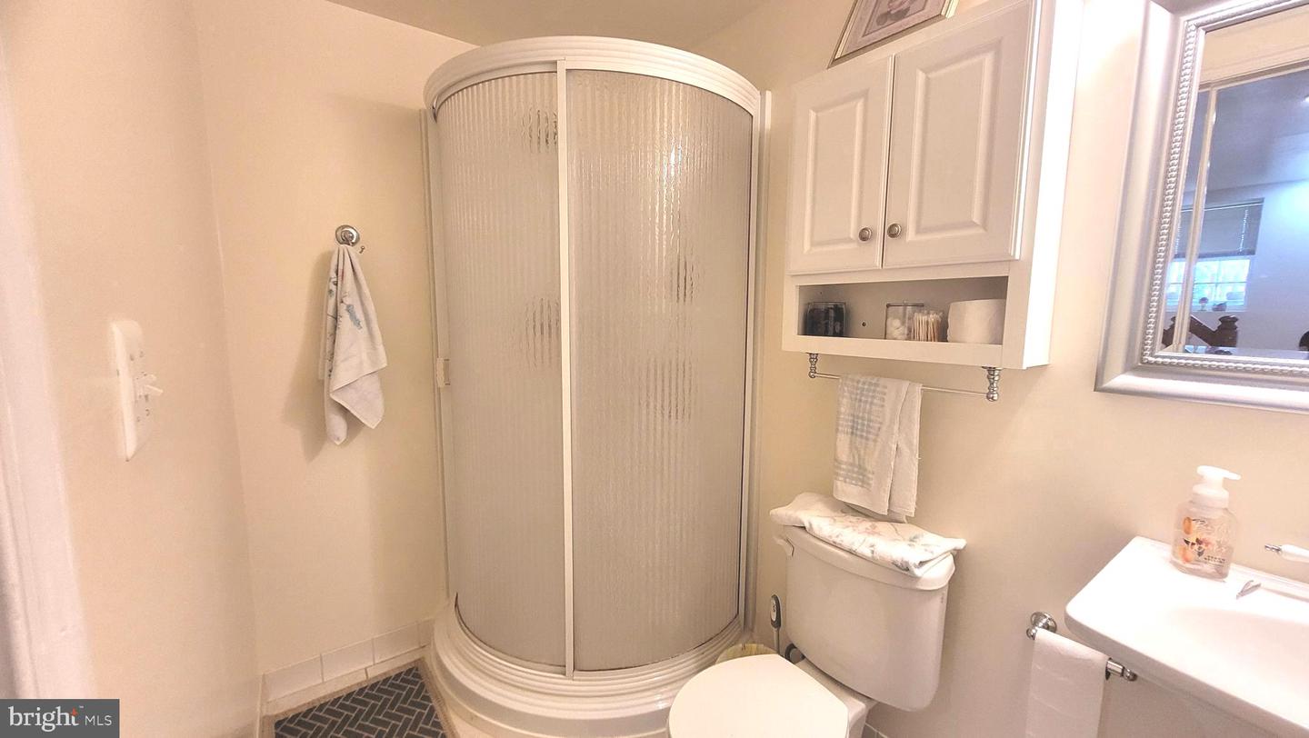 105 DEERWOOD CT, STERLING, Virginia 20164, 5 Bedrooms Bedrooms, ,3 BathroomsBathrooms,Residential,For sale,105 DEERWOOD CT,VALO2105296 MLS # VALO2105296