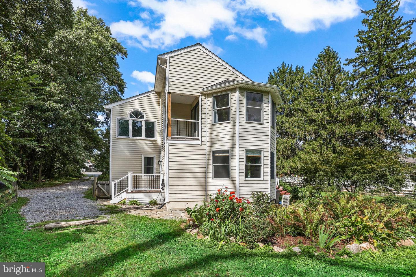 423 W COLONIAL HWY, HAMILTON, Virginia 20158, 4 Bedrooms Bedrooms, ,3 BathroomsBathrooms,Residential,For sale,423 W COLONIAL HWY,VALO2105324 MLS # VALO2105324
