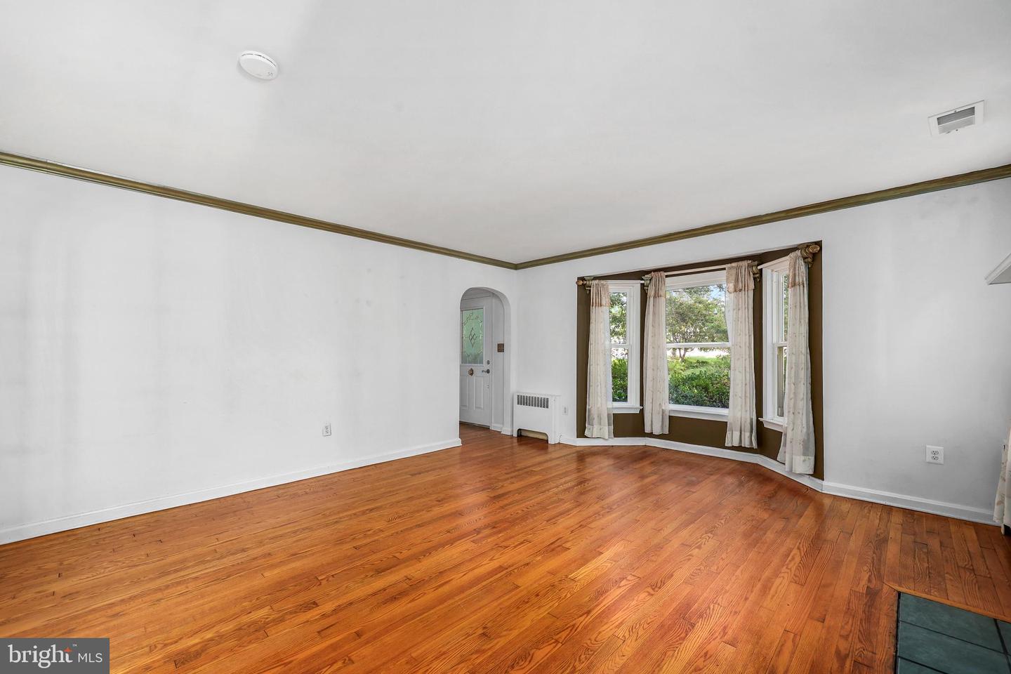423 W COLONIAL HWY, HAMILTON, Virginia 20158, 4 Bedrooms Bedrooms, ,3 BathroomsBathrooms,Residential,For sale,423 W COLONIAL HWY,VALO2105324 MLS # VALO2105324