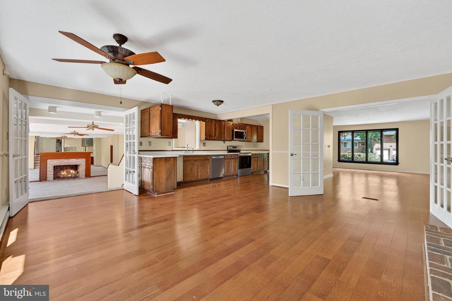 107 ROSZEL RD, WINCHESTER, Virginia 22601, 4 Bedrooms Bedrooms, 7 Rooms Rooms,2 BathroomsBathrooms,Residential,For sale,107 ROSZEL RD,VAWI2008966 MLS # VAWI2008966