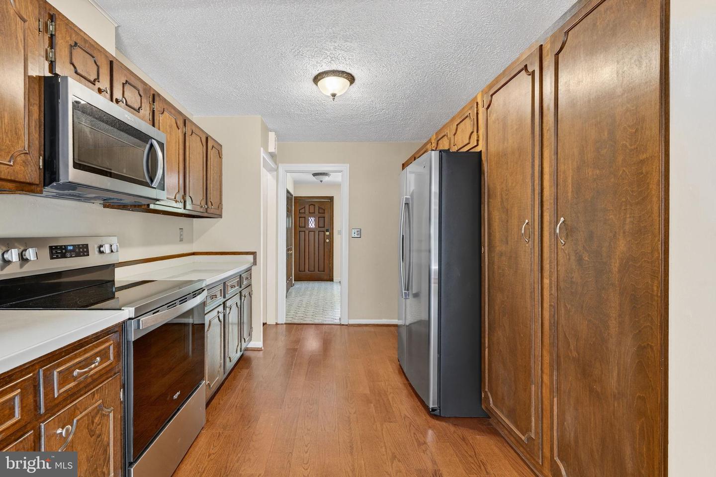 107 ROSZEL RD, WINCHESTER, Virginia 22601, 4 Bedrooms Bedrooms, 7 Rooms Rooms,2 BathroomsBathrooms,Residential,For sale,107 ROSZEL RD,VAWI2008966 MLS # VAWI2008966